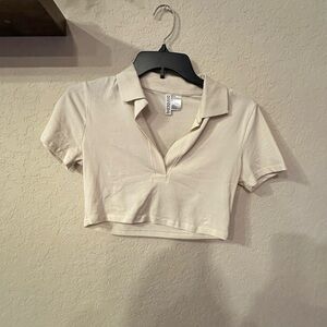 H&M White Fitted Crop Button Down Shirt